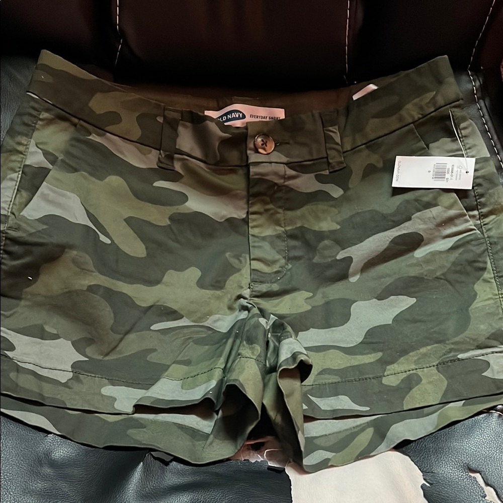 Old Navy Green/Olive Shorts Camouflage